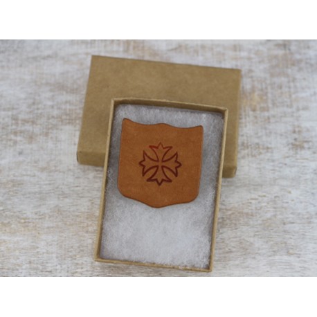 Red Patonce Cross Leather Magnet